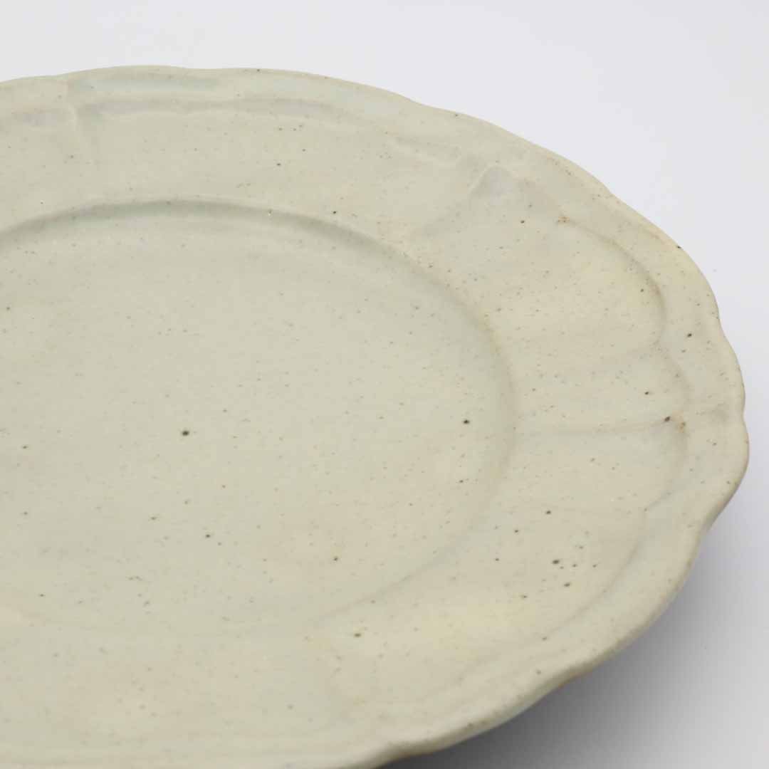 笠原良子 地釉花リム皿 8寸 - 丸皿 | 益子焼 陶庫