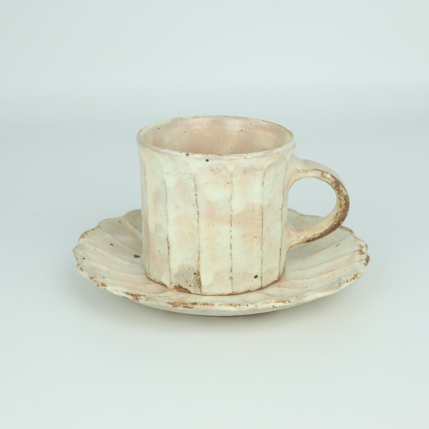 【田山健司】粉引しのぎカップ&ソーサー