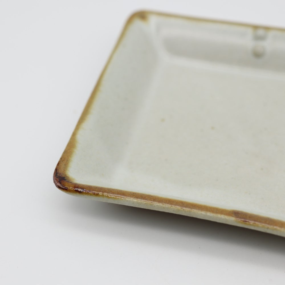 [Naoko Otsuka] Small rusty-edged square plate