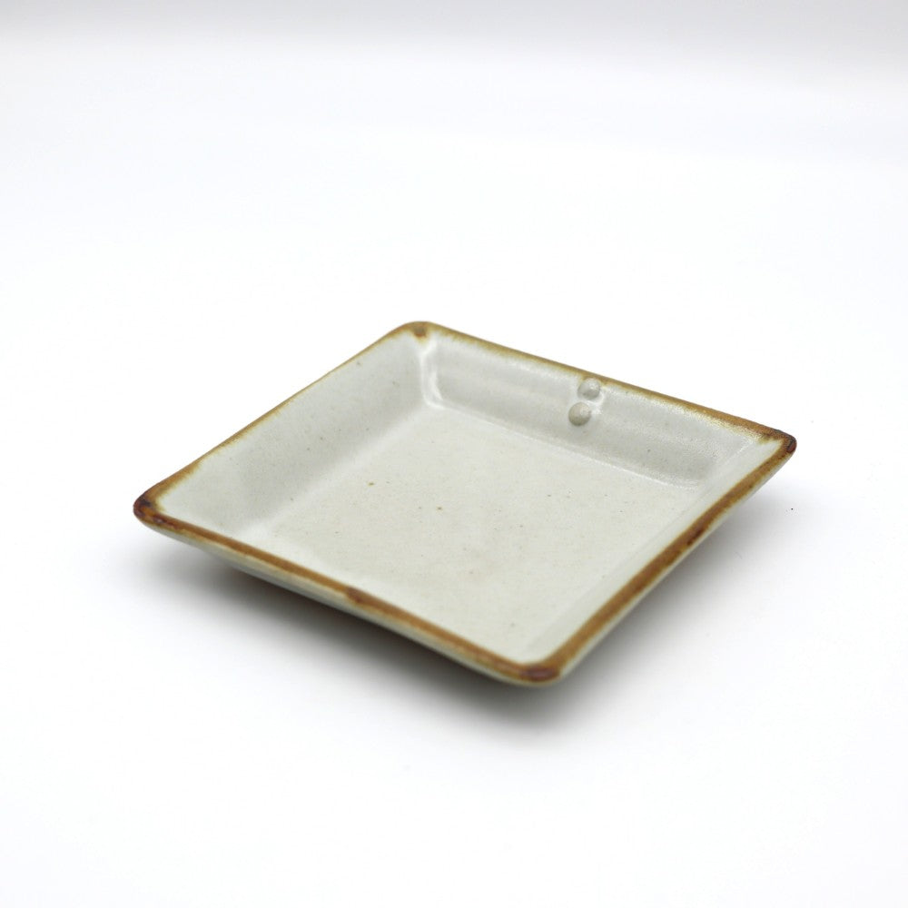 [Naoko Otsuka] Small rusty-edged square plate