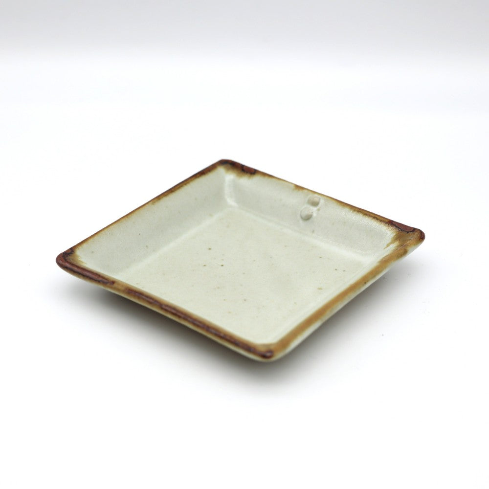 [Naoko Otsuka] Small rusty-edged square plate