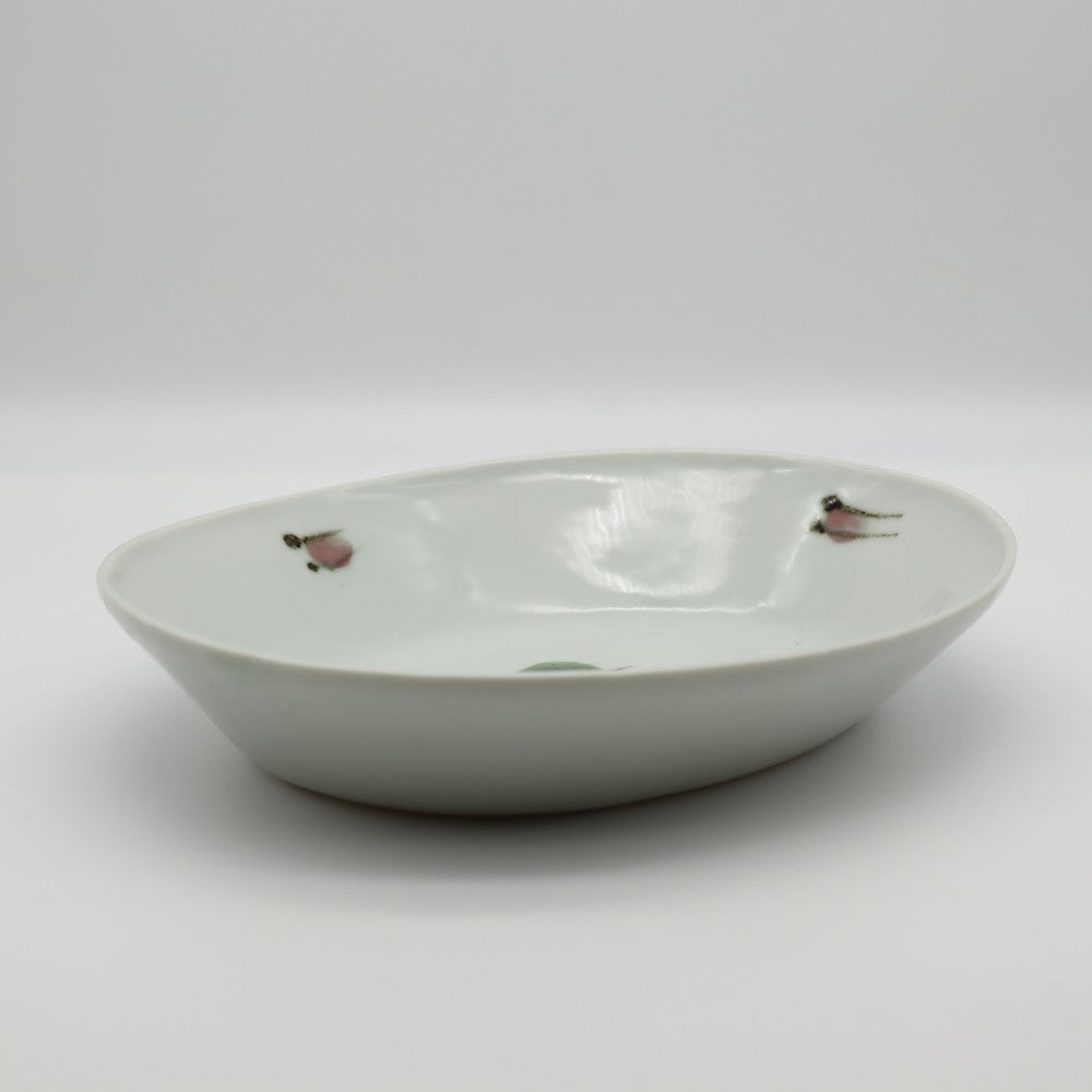 [Saito Osamu] Copper-painted oval bowl with camellia design