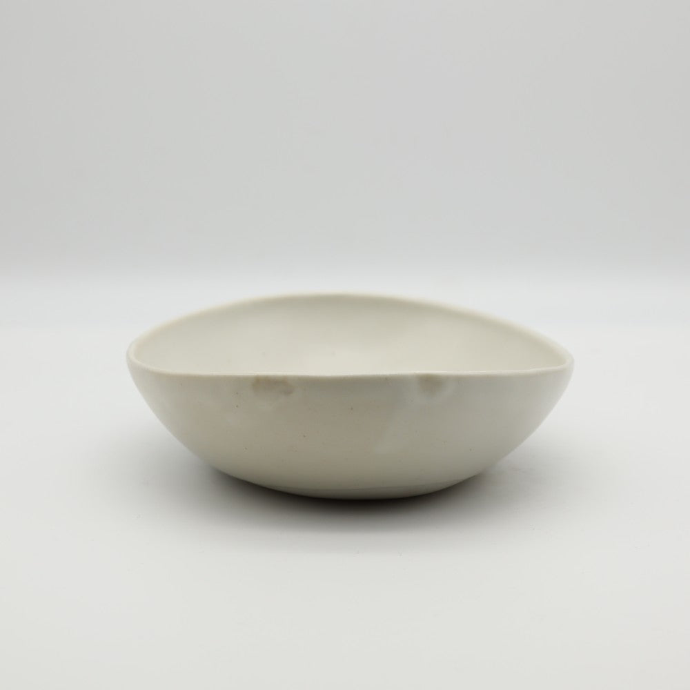 [Saito Osamu] White porcelain oval bowl