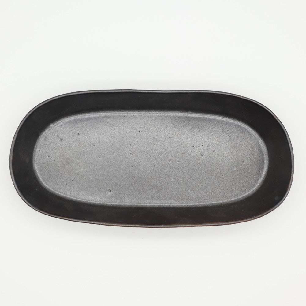 [Saito Osamu] Black glazed oval bowl