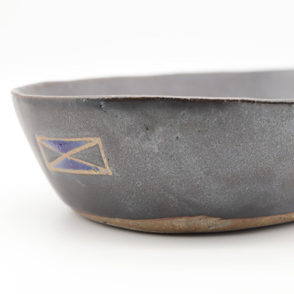 [Saito Osamu] Black glazed oval bowl