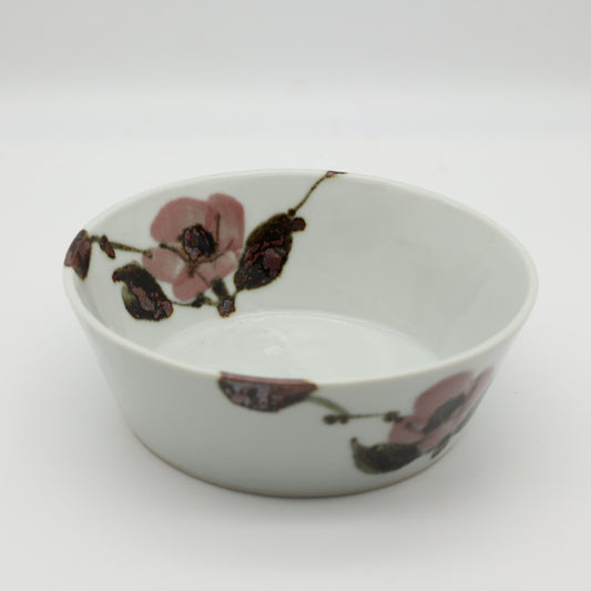 [Saito Osamu] Copper-painted round bowl with camellia design