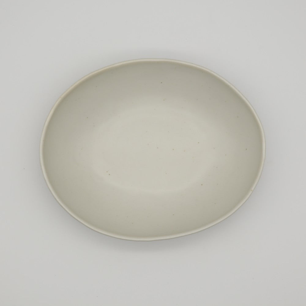 [Saito Osamu] White porcelain oval bowl