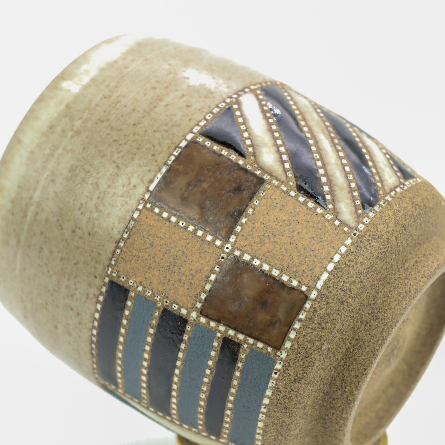 [Mukaiyama Fumiya] Inlaid glaze colored border pattern teacup