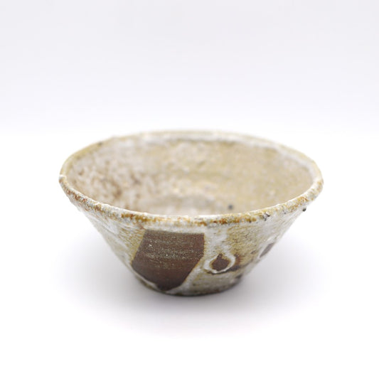 [Iwami Shinsuke] Ash-covered high-pedestal bowl