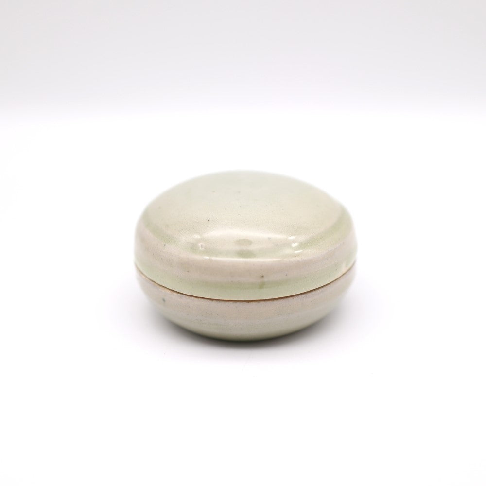 [Aiba Takamasa] Celadon bowl