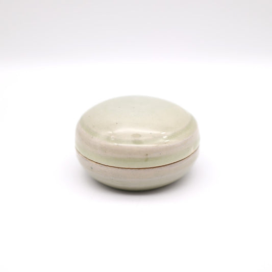 [Aiba Takamasa] Celadon bowl