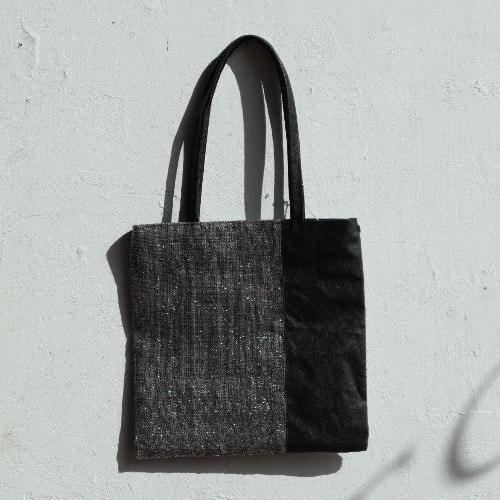 [Inoue Planning/Hata] Silver Thread Thick Fabric Tote Bag, Black