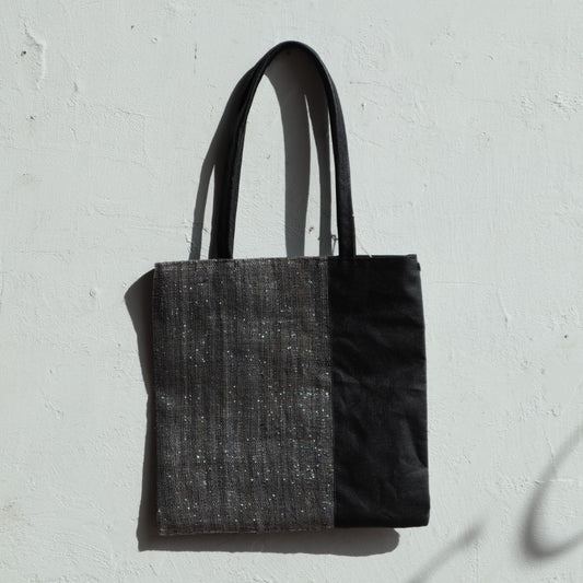 [Inoue Planning/Hata] Silver Thread Thick Fabric Tote Bag, Black