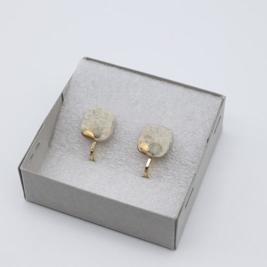 [Naoko Otsuka] Fragrant earrings, square