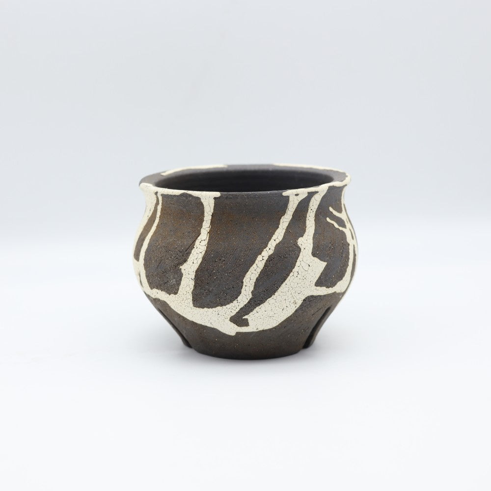 [Numano Hideaki] Black and white flower pot