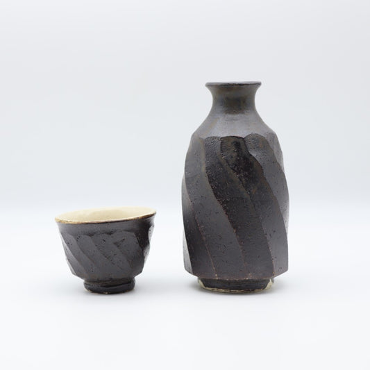[Pottery] Komine Takashi Black Glaze Sake Set