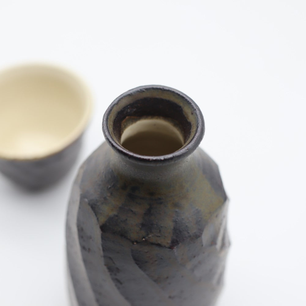 [Pottery] Komine Takashi Black Glaze Sake Set