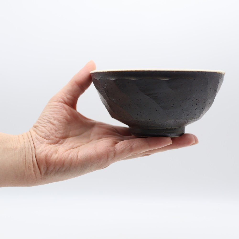 [Takashi Komine] Large black glaze beveled rice bowl