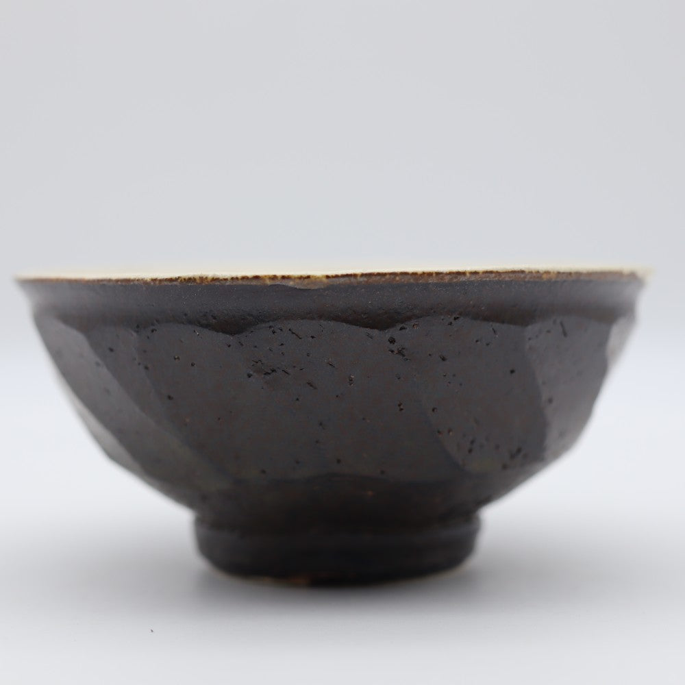 [Takashi Komine] Black glaze beveled rice bowl, small