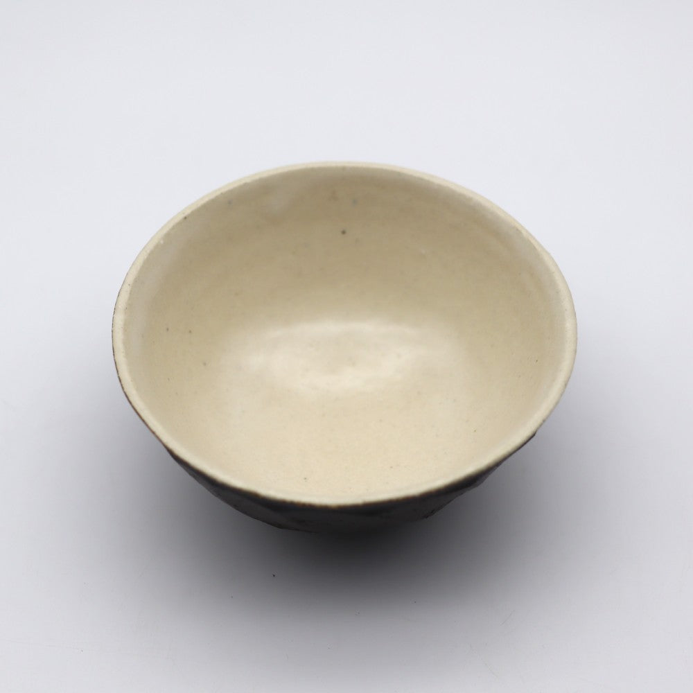 [Takashi Komine] Black glaze beveled rice bowl, small