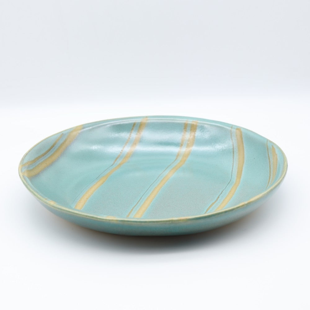 [Hagiwara Yoshinori] Celadon glazed oval plate with pattern, large