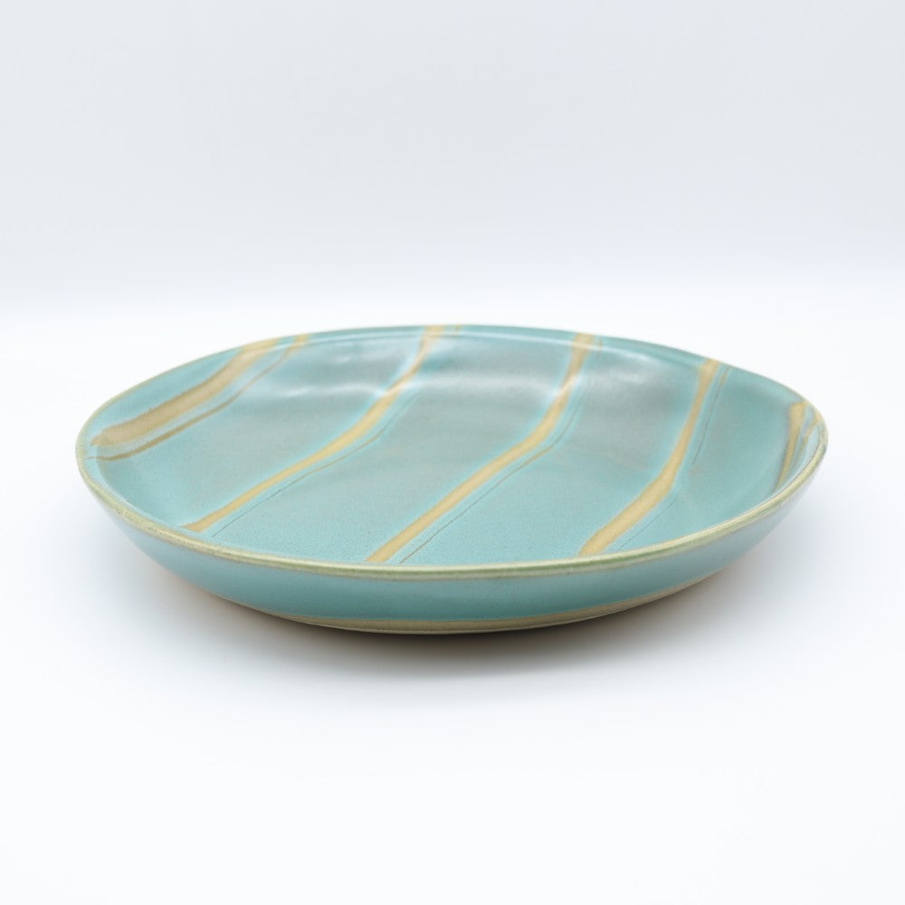 [Hagiwara Yoshinori] Celadon glazed oval plate with pattern, large