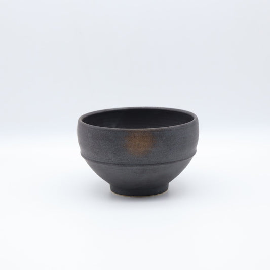 【萩原芳典】黒マット釉飯碗