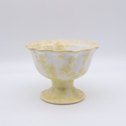 [Kazumi Mita] White dessert bowl