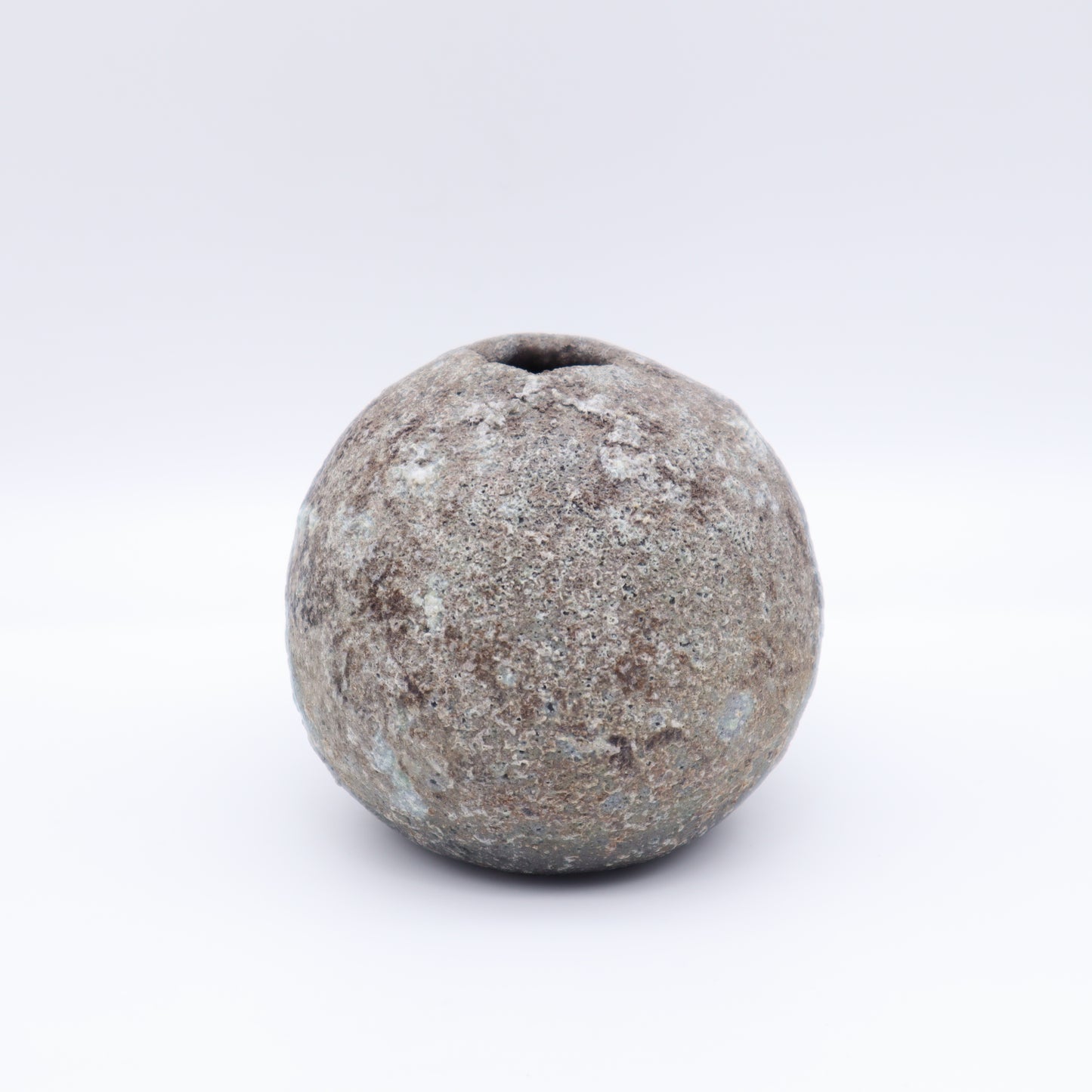 [Iwami Shinsuke] Nanban-yaki round flower vase