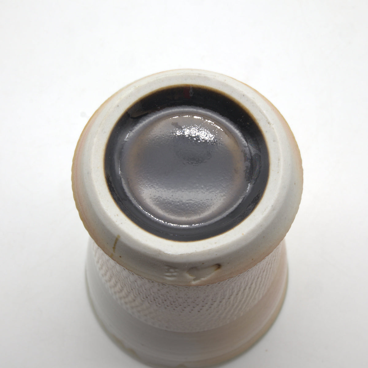 ユアン・クレイグ 藺草火襷ビール呑 中 - 酒器 | 益子焼 陶庫