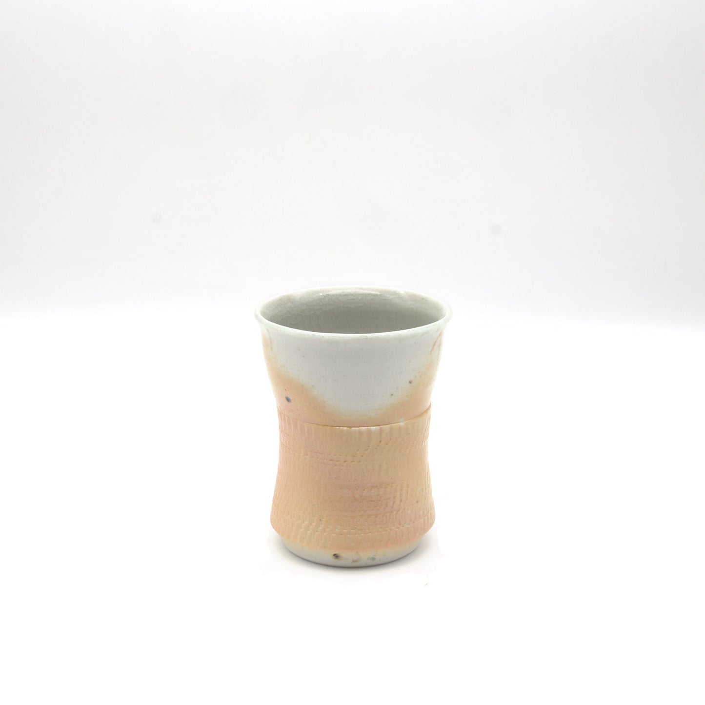 ユアン・クレイグ 藺草火襷ビール呑 豆 - 酒器 | 益子焼 陶庫