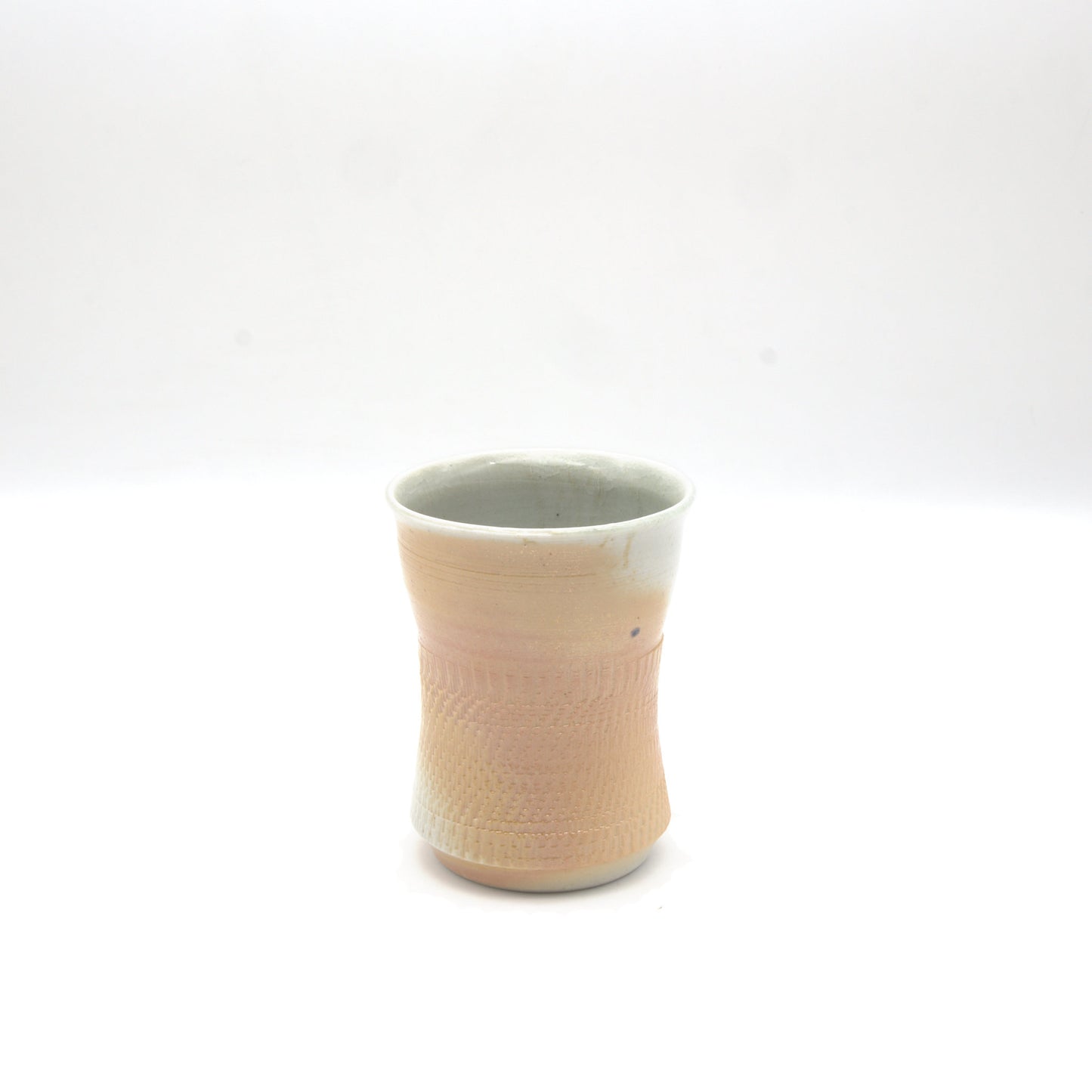 ユアン・クレイグ 藺草火襷ビール呑 豆 - 酒器 | 益子焼 陶庫