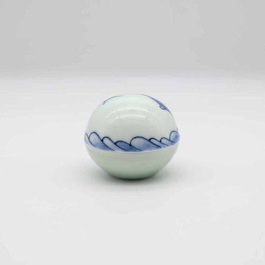 【おおむら美土里】掛分亀の産卵図香合