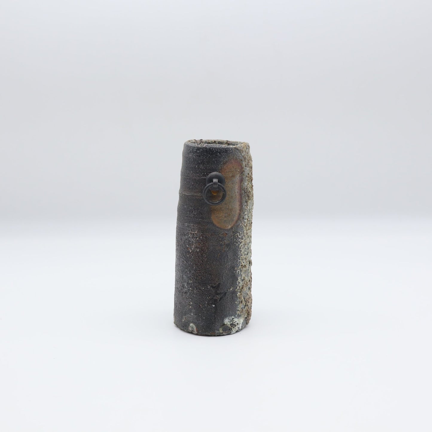 岩見晋介 掛花入筒 - 花器・壺 | 益子焼 陶庫