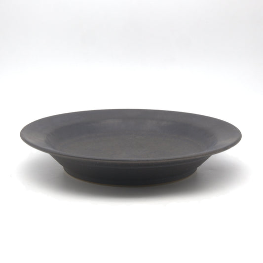 本巣秀一 七寸皿 黒 - 丸皿 | 益子焼 陶庫