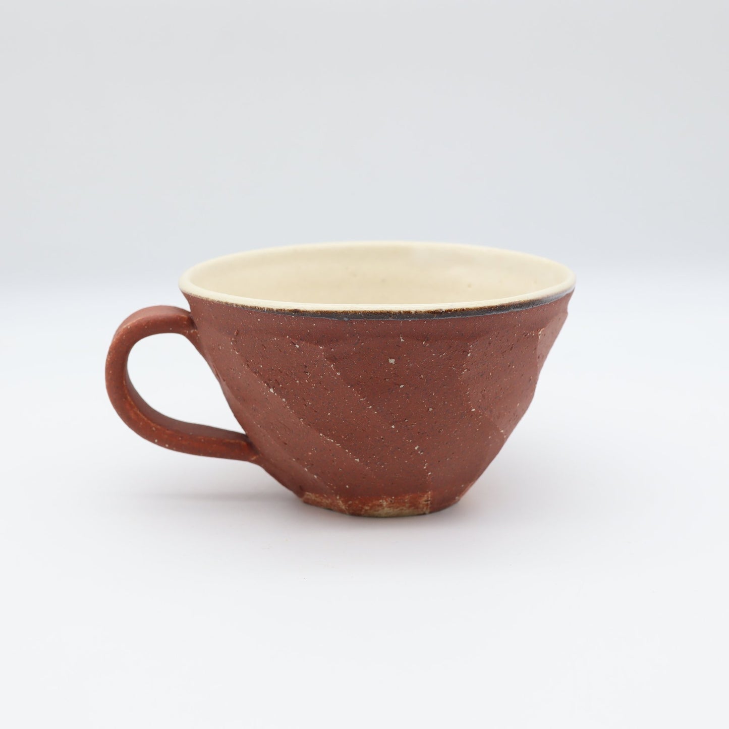 小峰尚 赤化粧面取スープカップ - マグカップ・スープカップ | 益子焼 陶庫