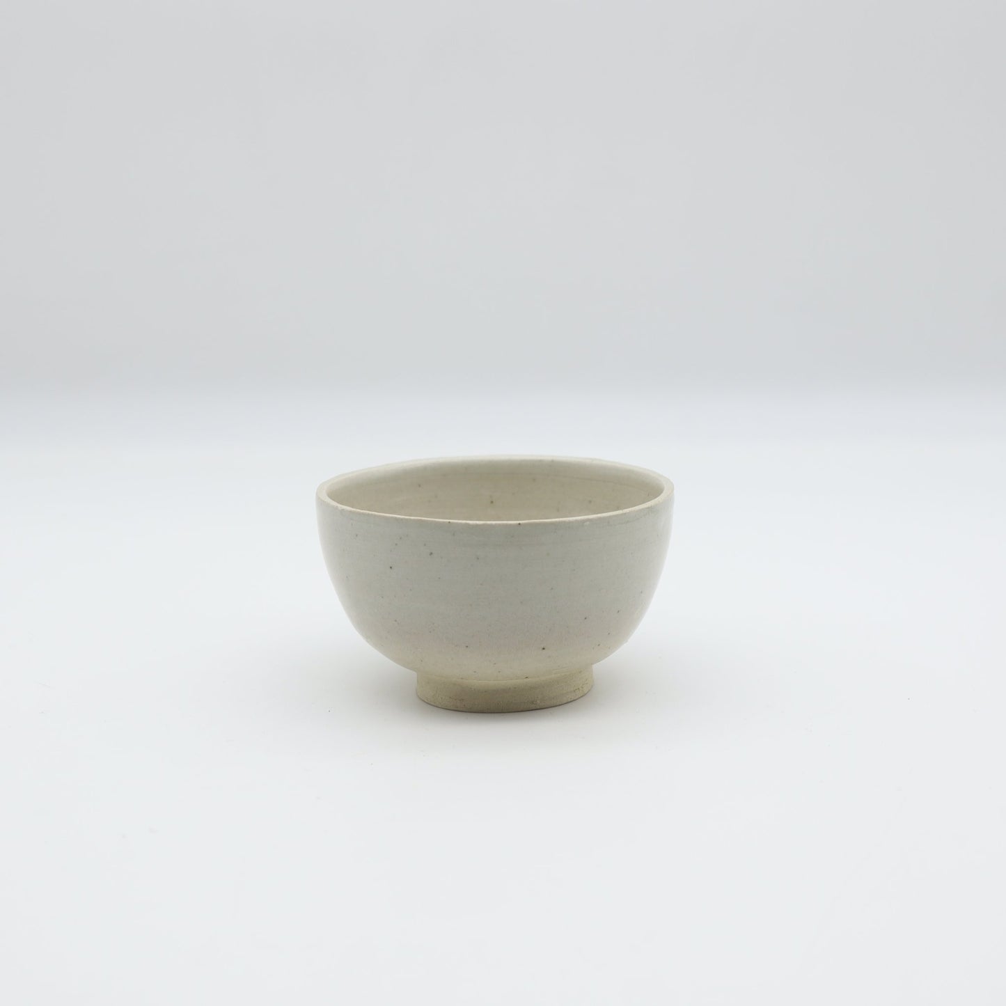 饗庭孝昌 白瓷ぐい呑 - カップ・湯呑・猪口 | 益子焼 陶庫