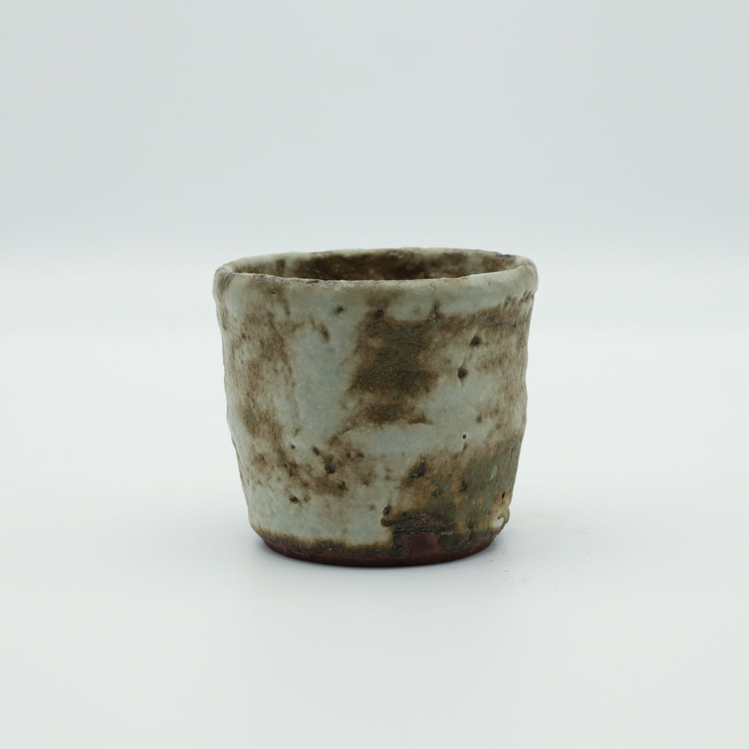 [Mizuno Masayoshi] White glazed sake cup