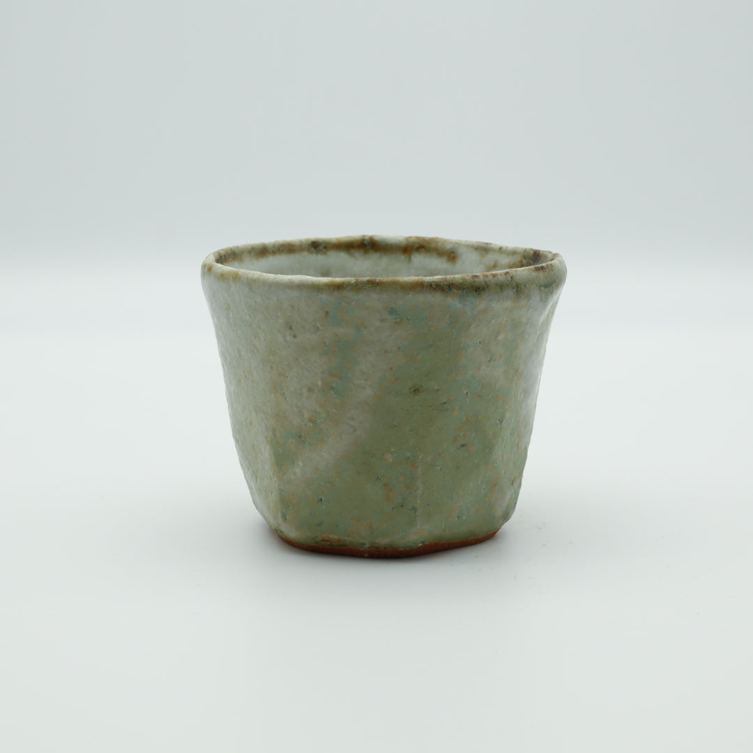 [Masayoshi Mizuno] White glazed chamfered cup