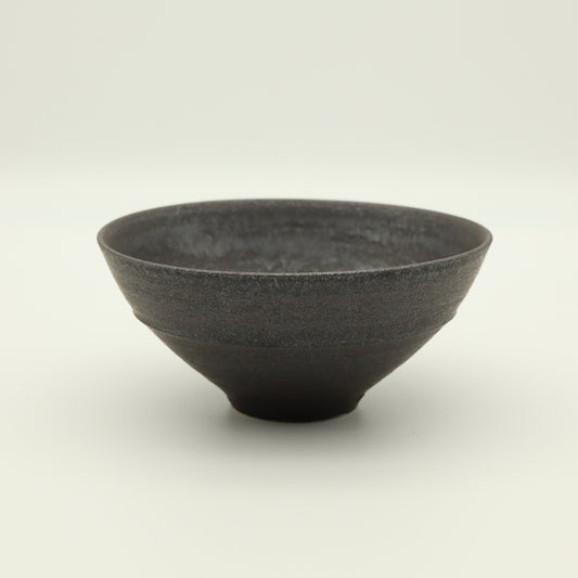 【萩原芳典】黒マット釉飯碗