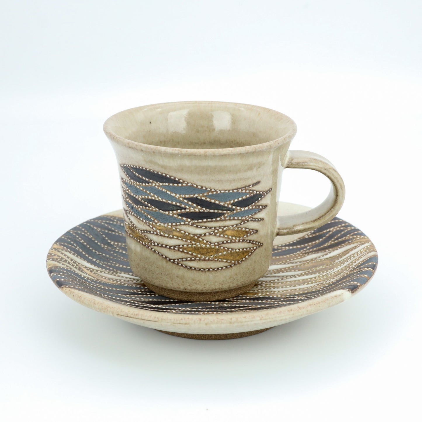 [Mukaiyama Fumiya] Inlaid glaze with wavy pattern coffee cup and plate