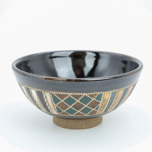 [Mukaiyama Fumiya] Inlaid glazed rice bowl with Madomon pattern
