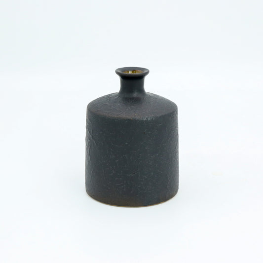 [Motosu Shuichi] Wrinkled black single flower vase