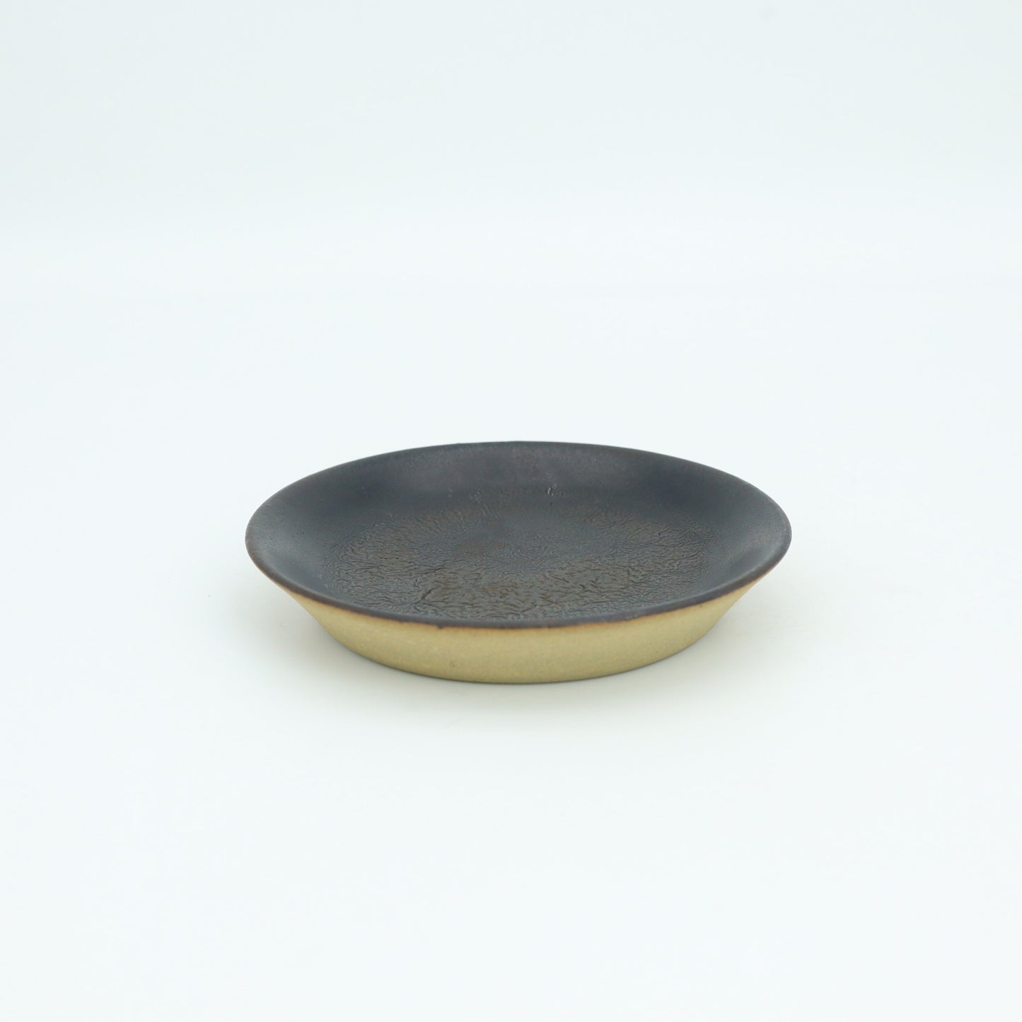 [Motosu Shuichi] Black glaze 4-inch plate