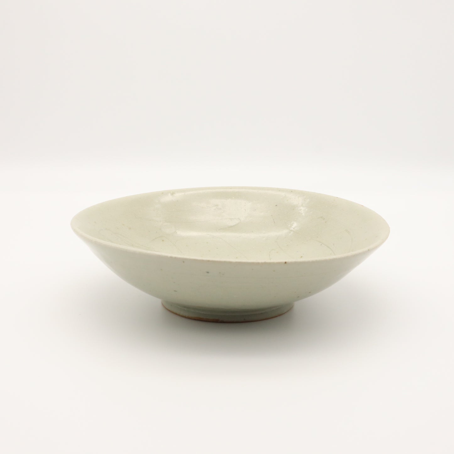 [Aiba Takamasa] Celadon bowl with floral design