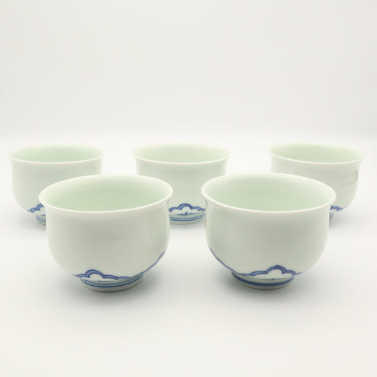 [Omura Midori] Blue and white tea bowl set with interlocking petal patterns