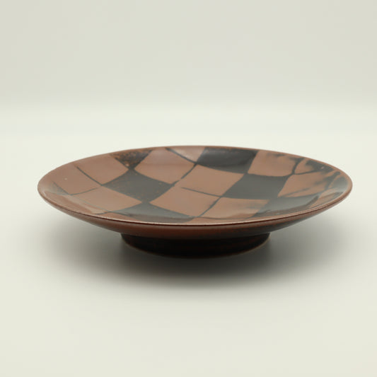 [Hagiwara Yoshinori] Persimmon glaze plate with checkered pattern