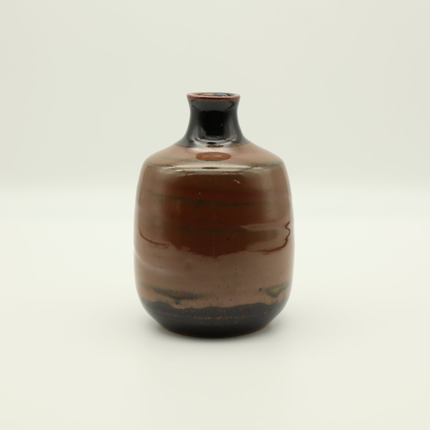 [Hagiwara Yoshinori] Persimmon glaze vase